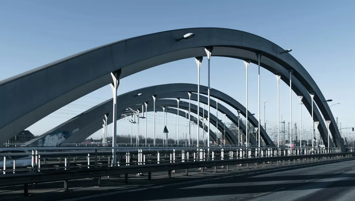 защита металлических конструкций мостов